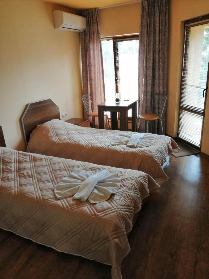 Хотел Омега Stara Zagora Ngoại thất bức ảnh