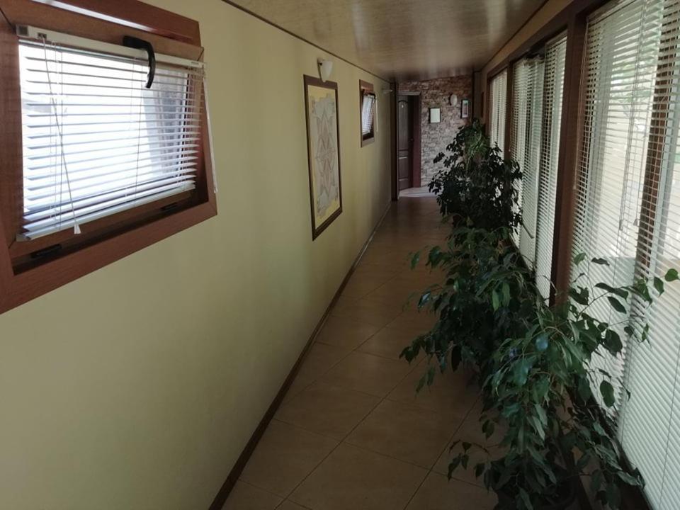 Хотел Омега Stara Zagora Ngoại thất bức ảnh